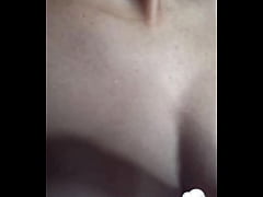 Play MP4 - Puta latina se hace una rica paja para ti y muestra su gran co&ntilde;o dulce