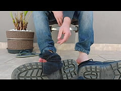 Play MP4 - TAKING OFF MY WORK BOOT - MLV07 &lpar;NEW BOOT&rpar;