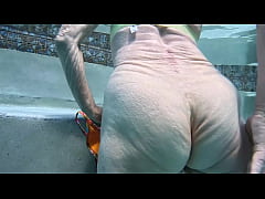 Play MP4 - We went swimming in a private pool in Hawaii Kai