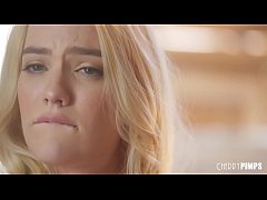 Play MP4 - Kenna James Gives Herself a Sensual Touch