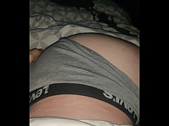 Play MP4 - Branlette en confinement &excl; 18ans