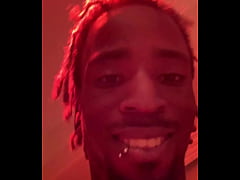 Play MP4 - Young BBC Feeling His Body