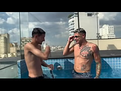 Play MP4 - ELE ME CHAMOU PRA UM BANHO DE PISCINA EXCLUSIVO