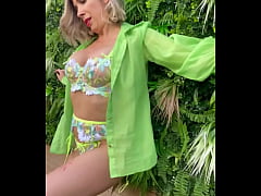 Play MP4 - S&eacute;rie photo au couleur de l'&eacute;t&eacute;&period; Accessible en entier et en PORN pour tous &period;&period;&period;