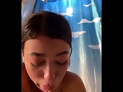 Play MP4 - Latina teen pukes and empties her stomach