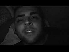 Play MP4 - Completo no RED&comma; lucas falando putaria e gozando que nem cavalo