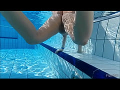 Play MP4 - Arielarider - Ariela Rider naked in the pool