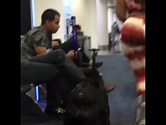 Play MP4 - cherokeedass in the airport