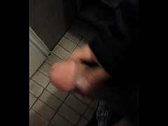 Play MP4 - Una masturbada en la madrugada