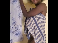 Play MP4 - Jocilena - i want to be wet hot body