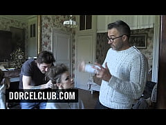 Play MP4 - Behind the scenes - Pornochic Claire & Lana