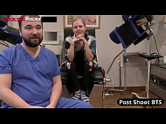 Play MP4 - School Resource Officer Loves The Student Body - Ava Siren