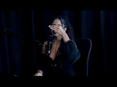 Play MP4 - Safada faz uma dan&ccedil;a sensual ap&oacute;s falar que n&atilde;o faz sexo anal&comma; gosta das preliminares&comma; adora chupar&comma; transou em trilha&comma; e seus fetiches&period;&period;&period; - Sweet Karolzinha &lpar;WATCH ON&colon; SHEER&sol;RED&rpar;