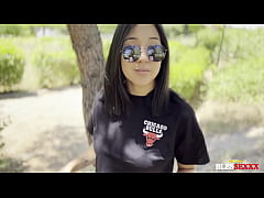 Play MP4 - Casting a VIRGIN&quest; teen