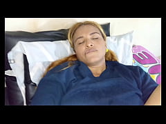 Play MP4 - Exitacion y masturbacion con mi almohada