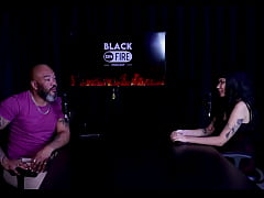 Play MP4 - Respondeu em quem ela mama&comma; senta ou passa&comma; n&atilde;o sente muita dor&comma; quer ter reconhecimento&comma; e a fam&iacute;lia que a julgava&period;&period;&period; - Indiazinha &lpar;WATCH ON&colon; SHEER&sol;RED&rpar;