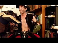 Play MP4 - The Lusty Argonian maid read by Max Shenanigans