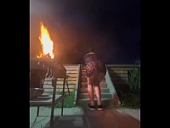 Play MP4 - Who wants to fire up this big ass&quest;