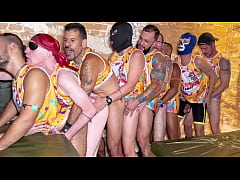 Play MP4 - SURUBA DE CARNAVAL &period;S&Oacute; PUTO PAUZUDOS E SAFADOS