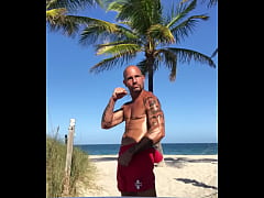 Play MP4 - BEACH BODY