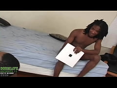 Play MP4 - Dorm Life Archives &num;11 Scene 5 Chill   Devreax DeVega   Smooth