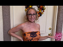 Play MP4 - Stepmoms Ghostly Halloween Night Drive