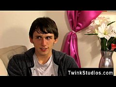 Play MP4 - Amazing twinks Colby London has a fuck-stick fetish and he's not