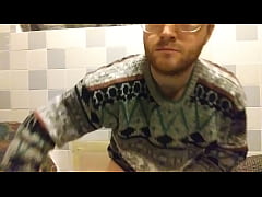 Play MP4 - Otter in Sweater Jerks Off