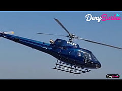 Play MP4 - A milf ganhou um passeio de helic&oacute;ptero mas teve que mamar o piloto&excl; Valeu a na&quest;