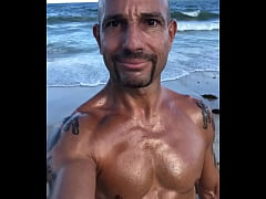 Play MP4 - THE BEACHBODY PORNSTAR MAXXX LOADZ TAN FIT HARDBODY ITALIAN