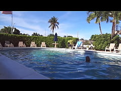 Play MP4 - MAXXX LOADZ DIVES INTO POOL & SWIMS LAPS