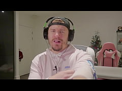 Play MP4 - THIS DRAGON BALL TIMELINE SHOULD BE DELETED &lpar;Android Quest For The Ballz&rpar;