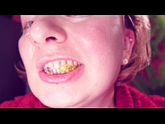 Play MP4 - ASMR&colon; eating jelly teddybears candies&period; Chewing&period; Mouth Close-up&period;