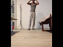 Play MP4 - Push-ups with Titus