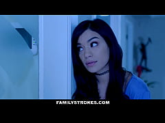 Play MP4 - Busty Latina Stepdaughter Fucks Stepmom And Stepdad- Honey Blossom And Savannah Sixx