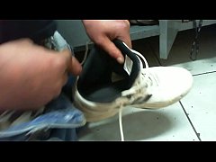 Play MP4 - Adidas Blancas