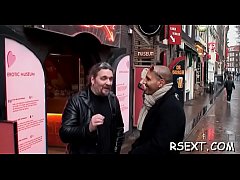 Play MP4 - Sexyg prostitute gets down to show off her amazing fellatio