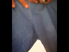 Play MP4 - meada de macho con mucho jugo preseminal