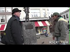 Play MP4 - Older slut takes it hard