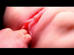 Play MP4 - Finger her pussy&period;