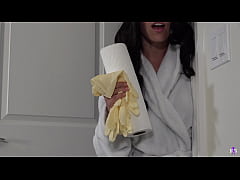 Play MP4 - Step-Mommy's Latex Gloves