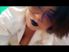 Play MP4 - PORNO REAL DE ENFERMERA DE HOSPITAL&excl;&excl; TETONA UNIFORMADA ASISTE A DARLE VISITA A PACIENTE Y TERMINAN INICIANDO UNA FOLLADA EN CASA