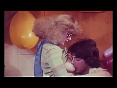 Play MP4 - Dark Lantern Entertainment presents 'A Vintage Christmas Balloon Shop'