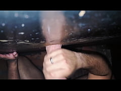 Play MP4 - COM MUITO TES&Atilde;O SERVINDO AOS MACHOS NO GLORY HOLLE&period;