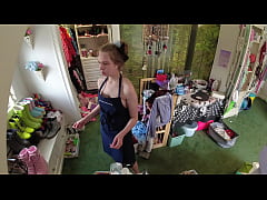 Play MP4 - Mesmerized Little Maid