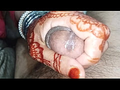 Play MP4 - Muslim mistress has dirty relations with servant&comma; dirty talk with handjob massage in clear Hindi voice