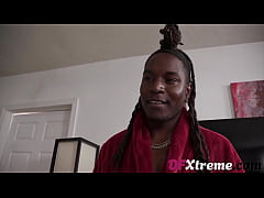 Play MP4 - Divorce Cougar Rebecca Linares Cover Her Mortgage