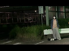 Play MP4 - 女装子まゆちゃんが側道でいよいよパンツ脱いで全裸Ｍ字露出で大胆大開脚