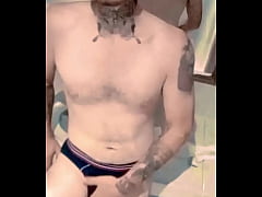 Play MP4 - Sina malvako En el ba&ntilde;o del motel