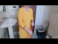 Play MP4 - Even about Kamwali Bai&comma; the person had put his hands on his nipples new Indian porn video xxx